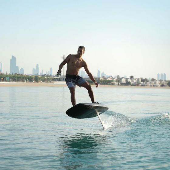radinn carve electric surfboard
