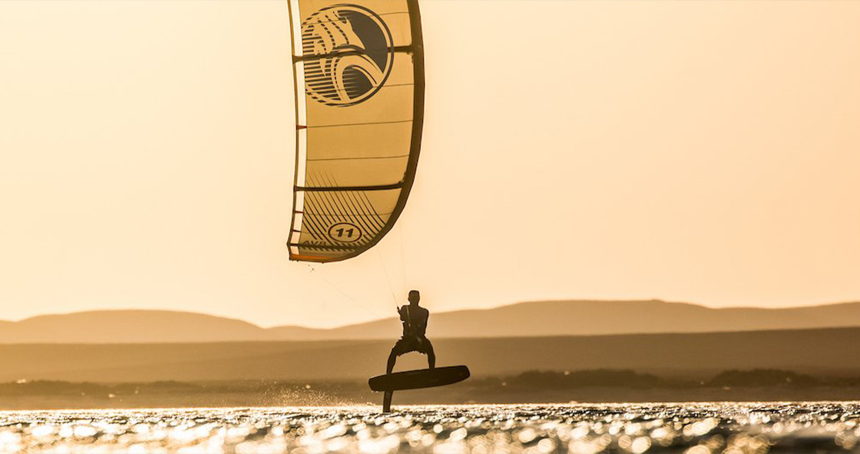 cabrinha-av8-kiteboard-actionshot cabrinha-av8-kiteboard-actionshot