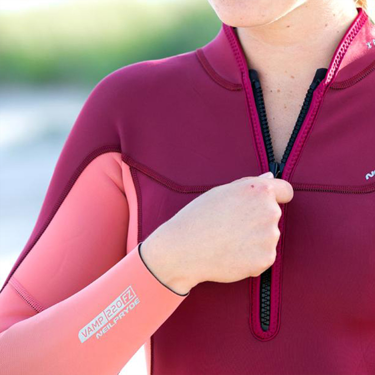 neopren-berater-einstieg-front-zip